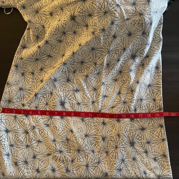 Elizabeth and James Silk Floral Star Dress - Picture 6 of 9